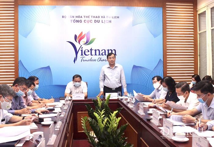 Tổng cục trưởng TCDL Nguyễn Trùng Khánh báo cáo tổng quan tình hình du lịch và các nhiệm vụ năm 2020